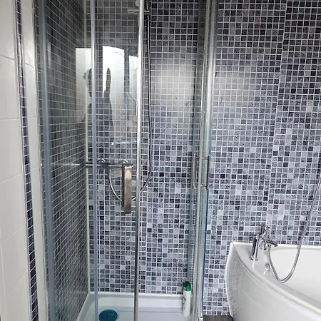Stylish 2 Bed Room Terrace House Belfast Exterior foto